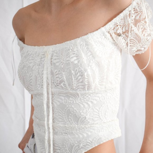 Lace Bodysuit - Picture 7 of 8